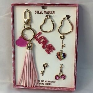 NWT Steve Madden Keyring -Earring Set